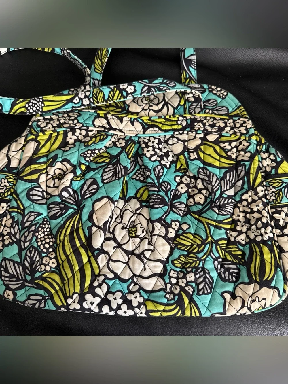 Vera Bradley ISLAND BLOOMS (retired) Sweet Pleat Handbag Purse